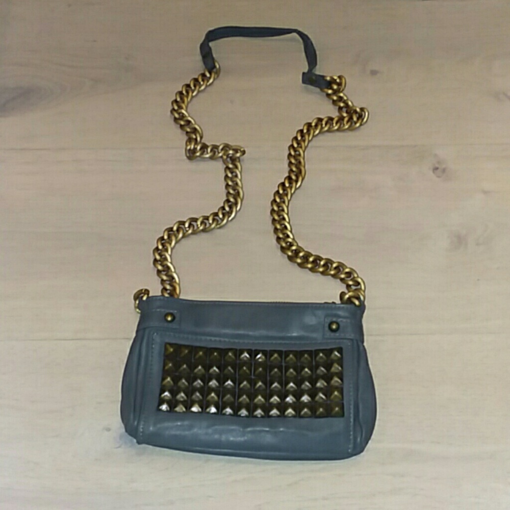 Tylie Malibu small gray leather purse